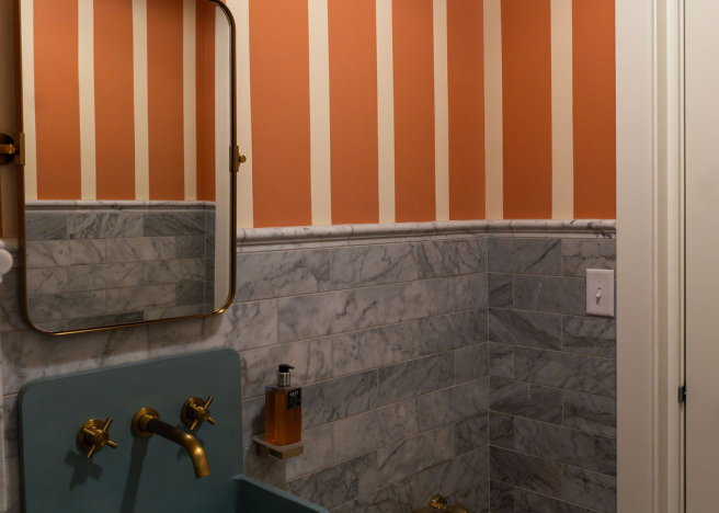 Powder bath orange stripes